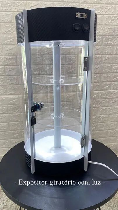 Expositor Giratório com Luz para Loja - P