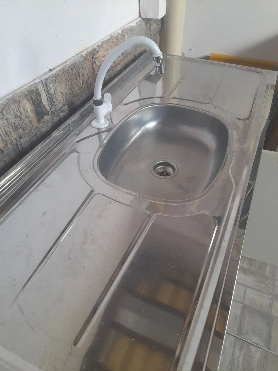 Armário de cozinha com pia e gabinete - Foto 3