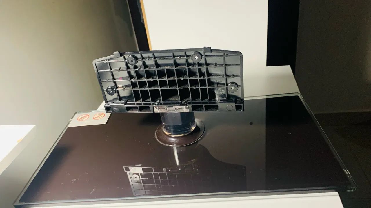 TV SMART SUPORTE COM BASE DE VIDRO - Foto 5