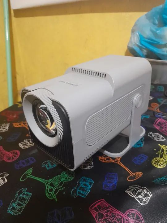 Projetor de imagem HY320