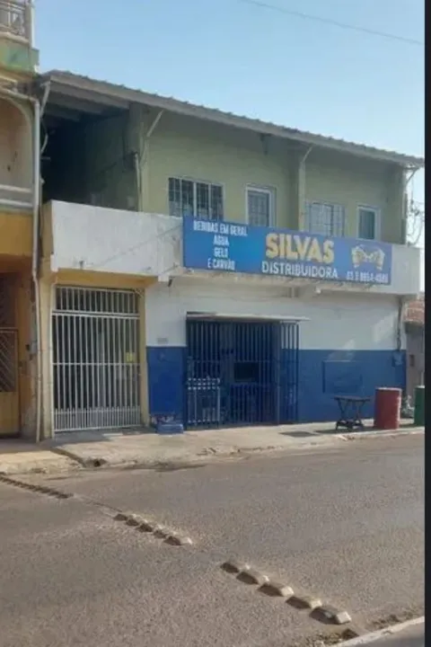 Aluguel de sobrado com 7 quartos ,06 b na frente Av movimentada na
