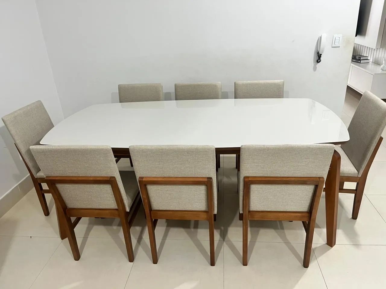 Mesa nova de madeira 