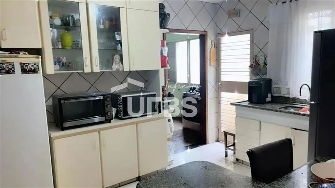 SOBRADO SETOR SUL - 4 SUITES - ENTRE AS RUAS 136 E AV. 88 - Foto 4