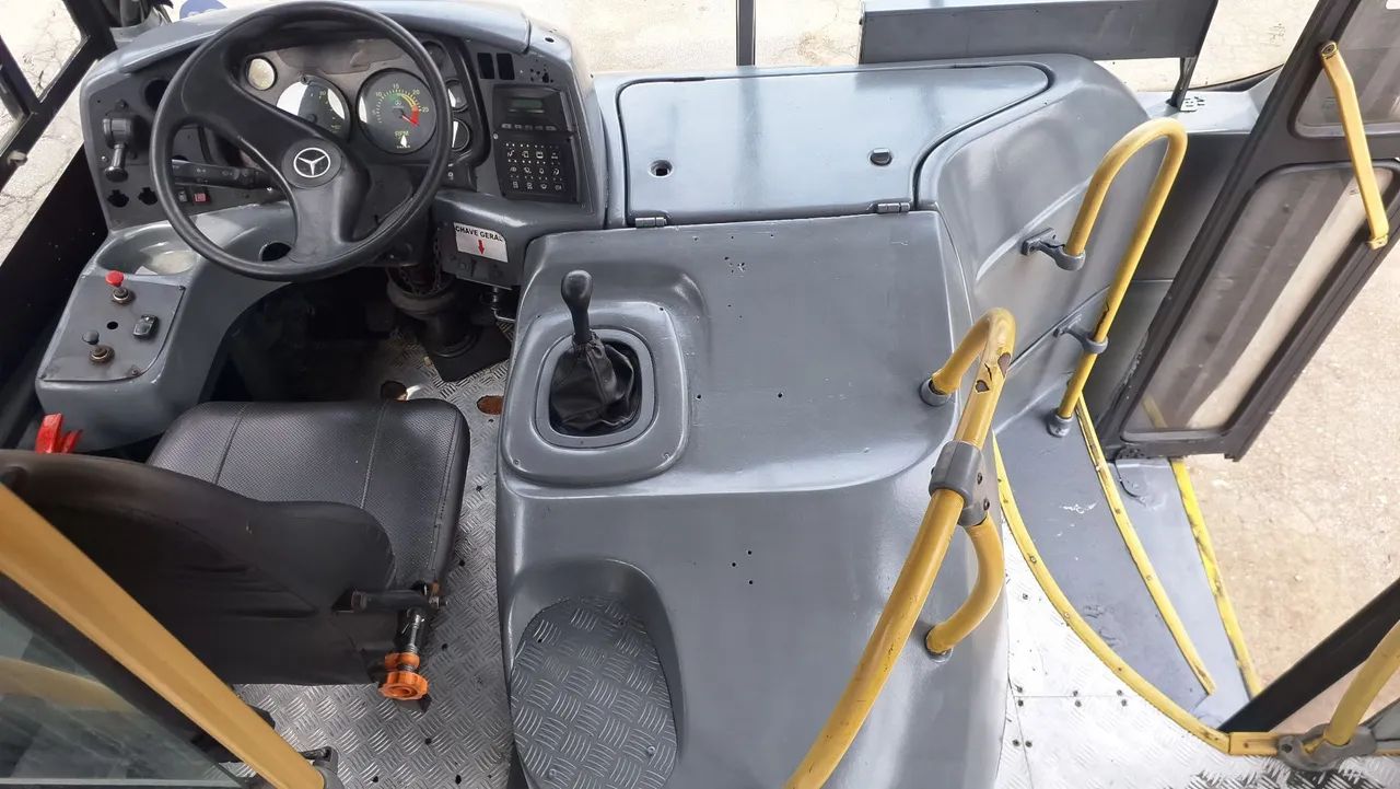 Marcopolo Torino mercedes 2 portas ano 2012 - Foto 3