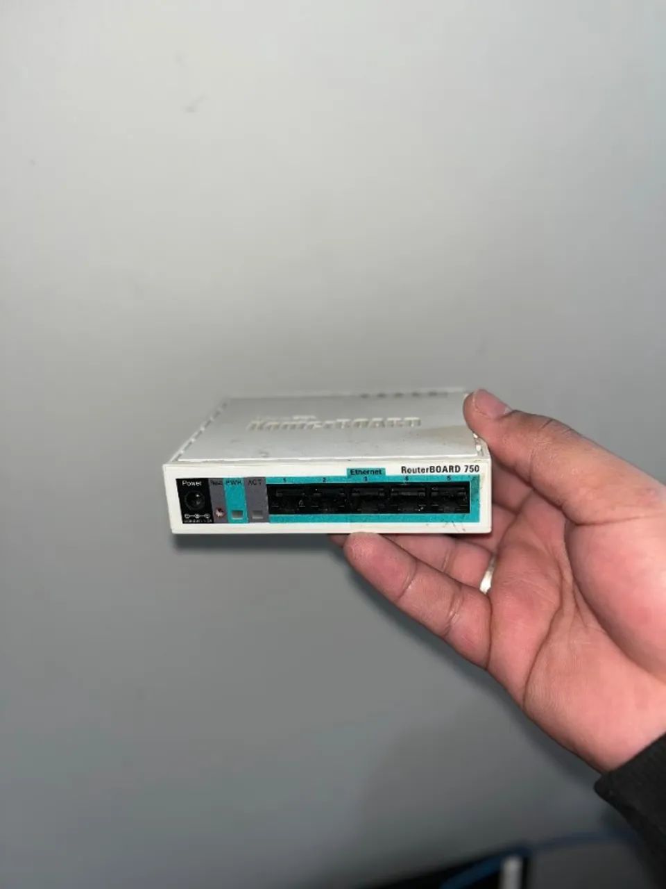 Roteador Mikrotik RouterBoard RB750 - Ótima Oportunidade! - Foto 2