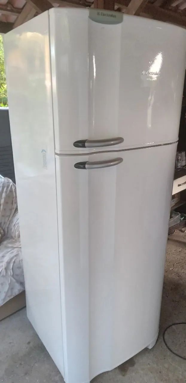 Geladeira Electrolux Duplex 460LTRS Frost free funcionando perfeitamente 