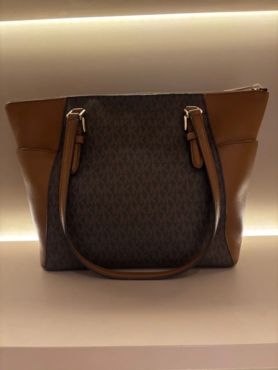 Bolsa Michael Kors charlotte tote  - Foto 2