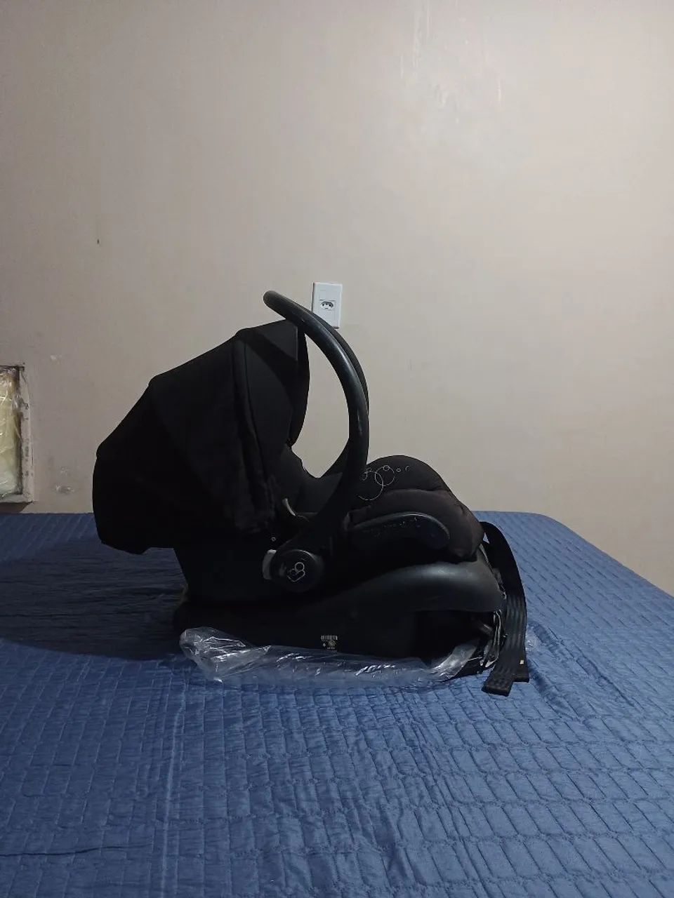 Bebê conforto com BASE ((PARCELO ATÉ 3X SEM JUROS NO CARTÃO DE CRÉDITO))