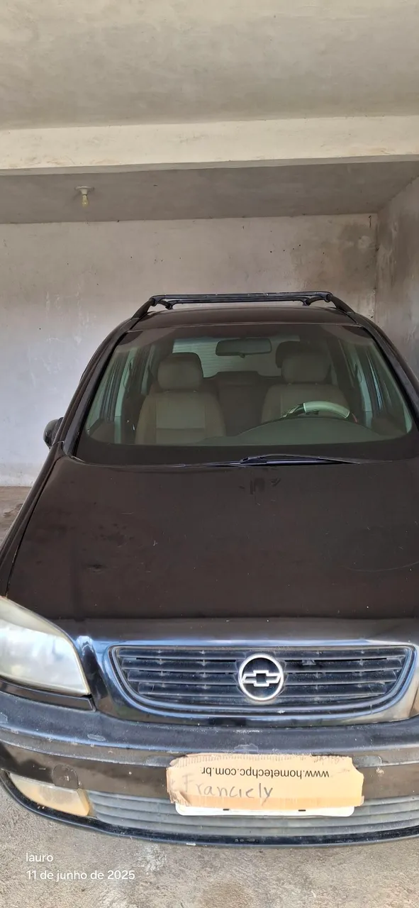 Zafira 2001 16v2.0 7 lugares preta banco de couro caramelos