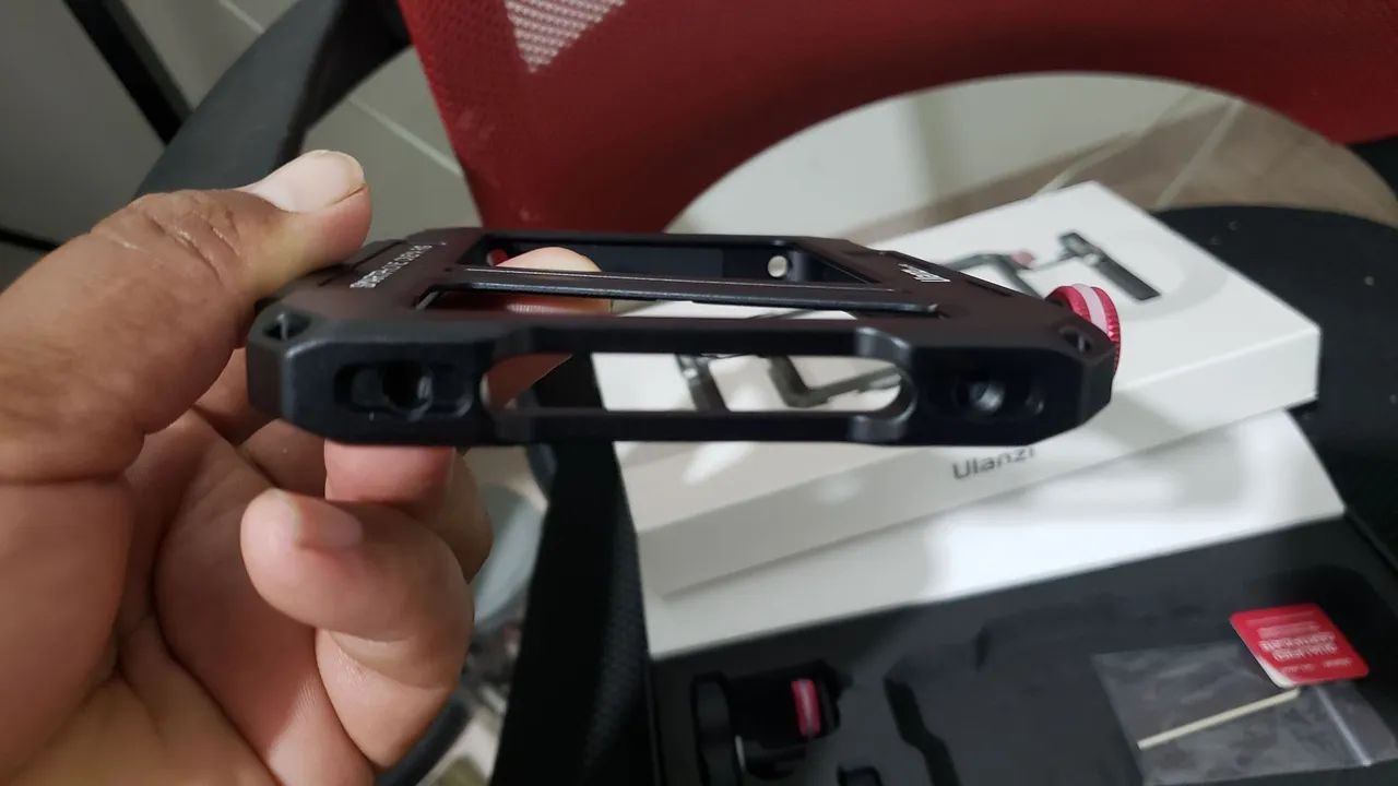 Cage  ULANZI Universal para celular  - Foto 5