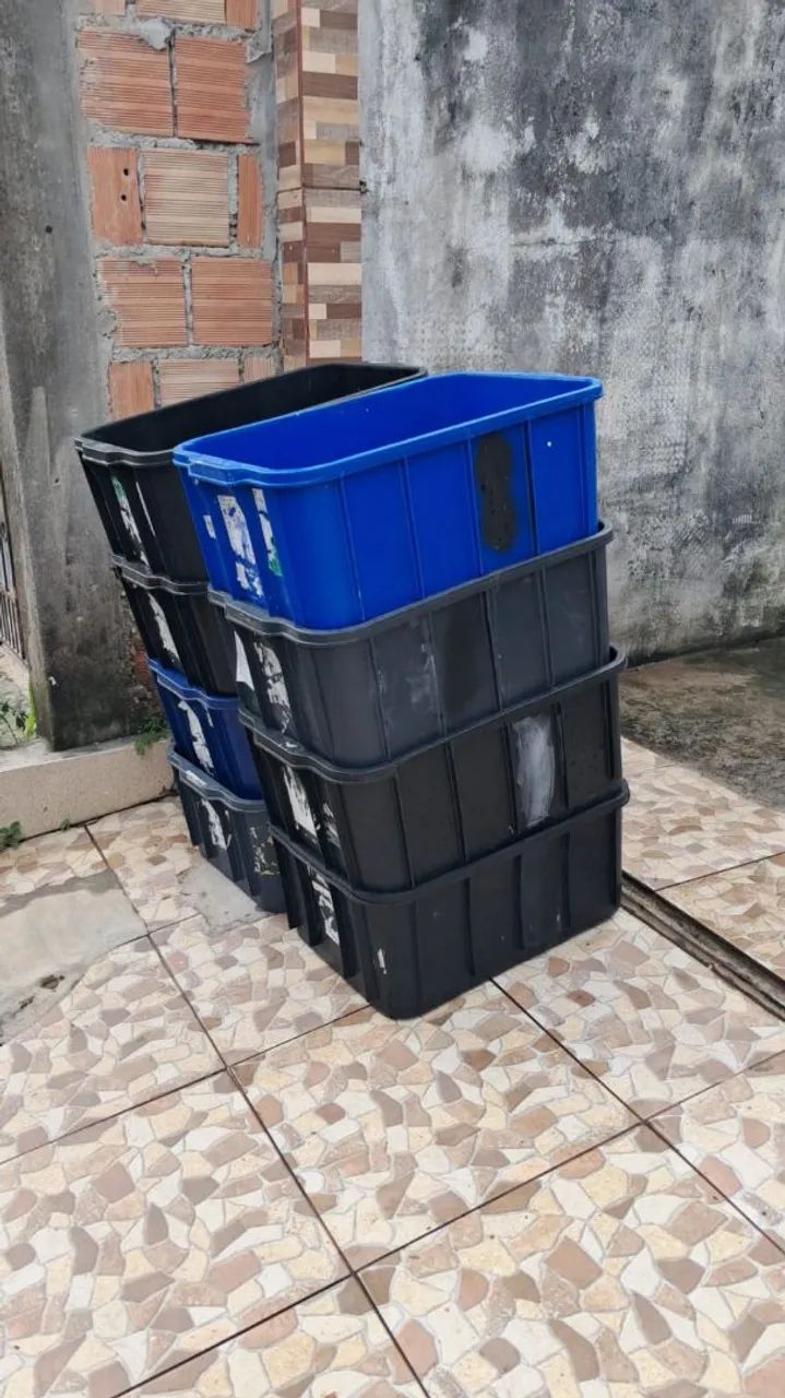 Caixas de plástico fechada, capacidade 80 litros  - Foto 3