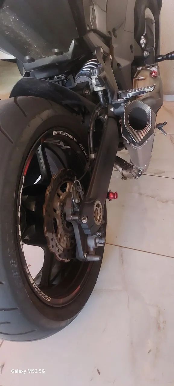 KAWASAKI Z1000 