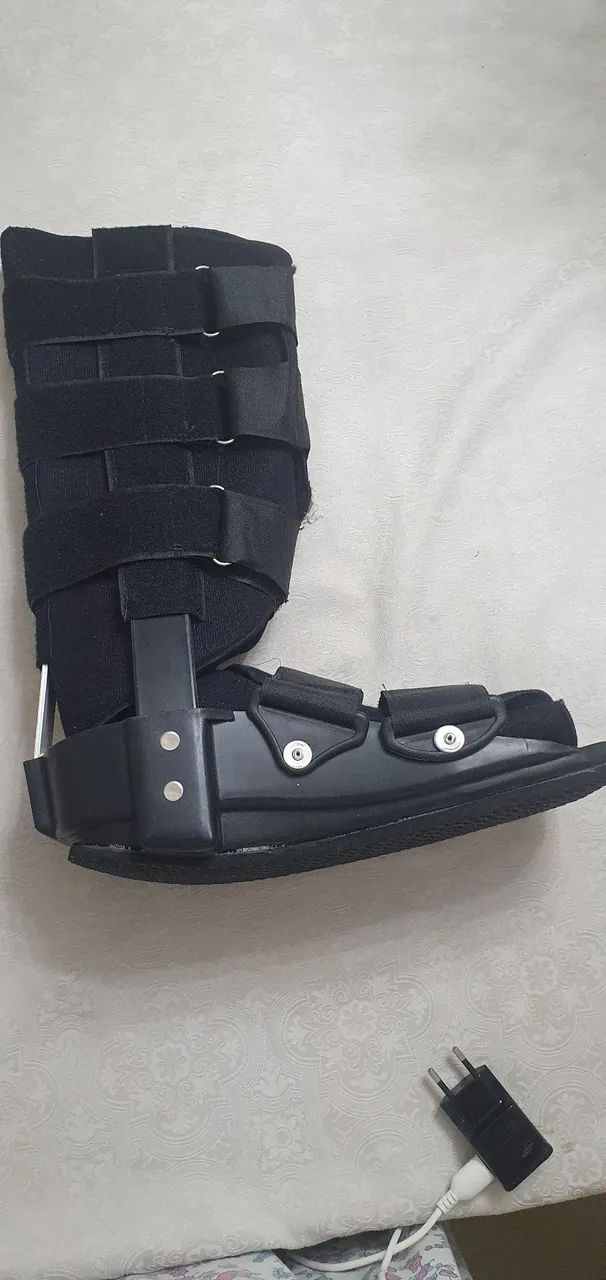 Bota ortopedica cano longo