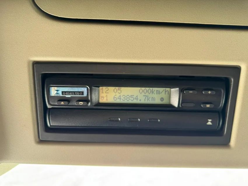 FH 460 GLOBETROTTER ISHIFT 6X2 2022 COM 10 PNEUS NOVOS - Foto 8