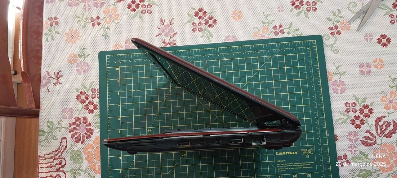 Notebook ASUS antigo com defeito - Foto 3