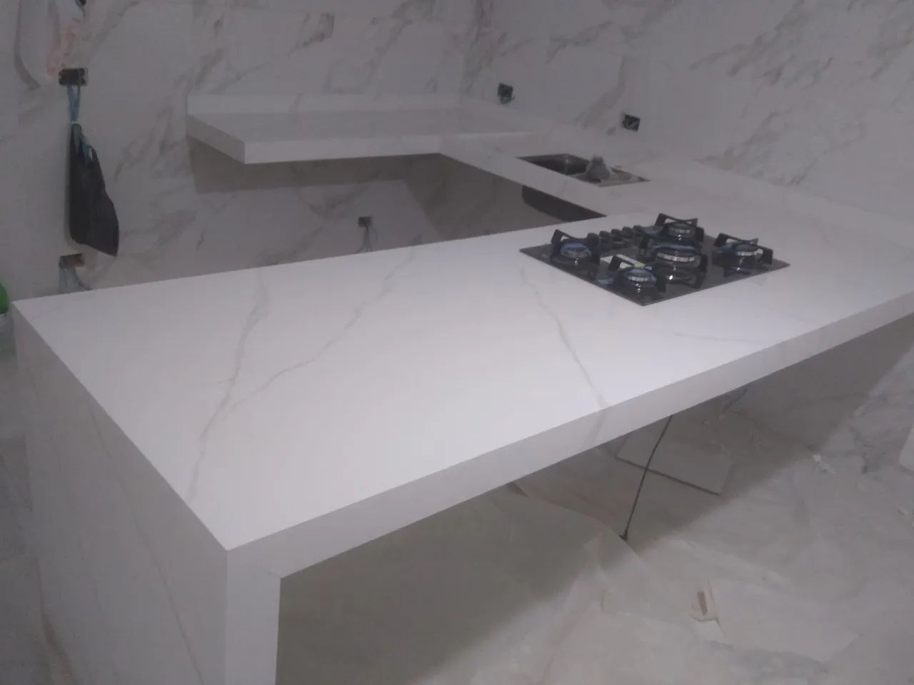 Pias escupidas em porcelanato  - Foto 5