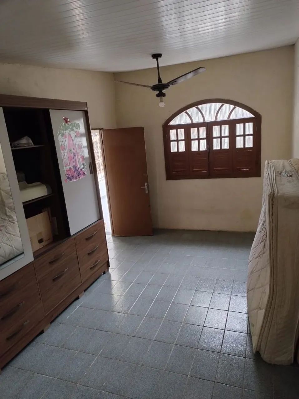 Casa em vila velha E,S