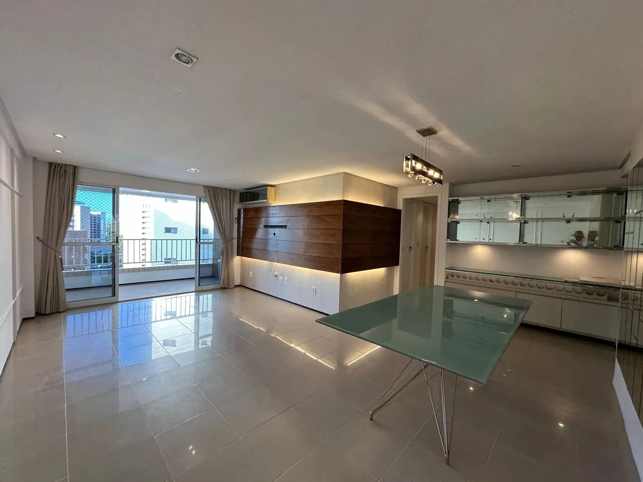Apartamento no Guararapes com 3 Suítes TR221032 FOR-QQUTB6