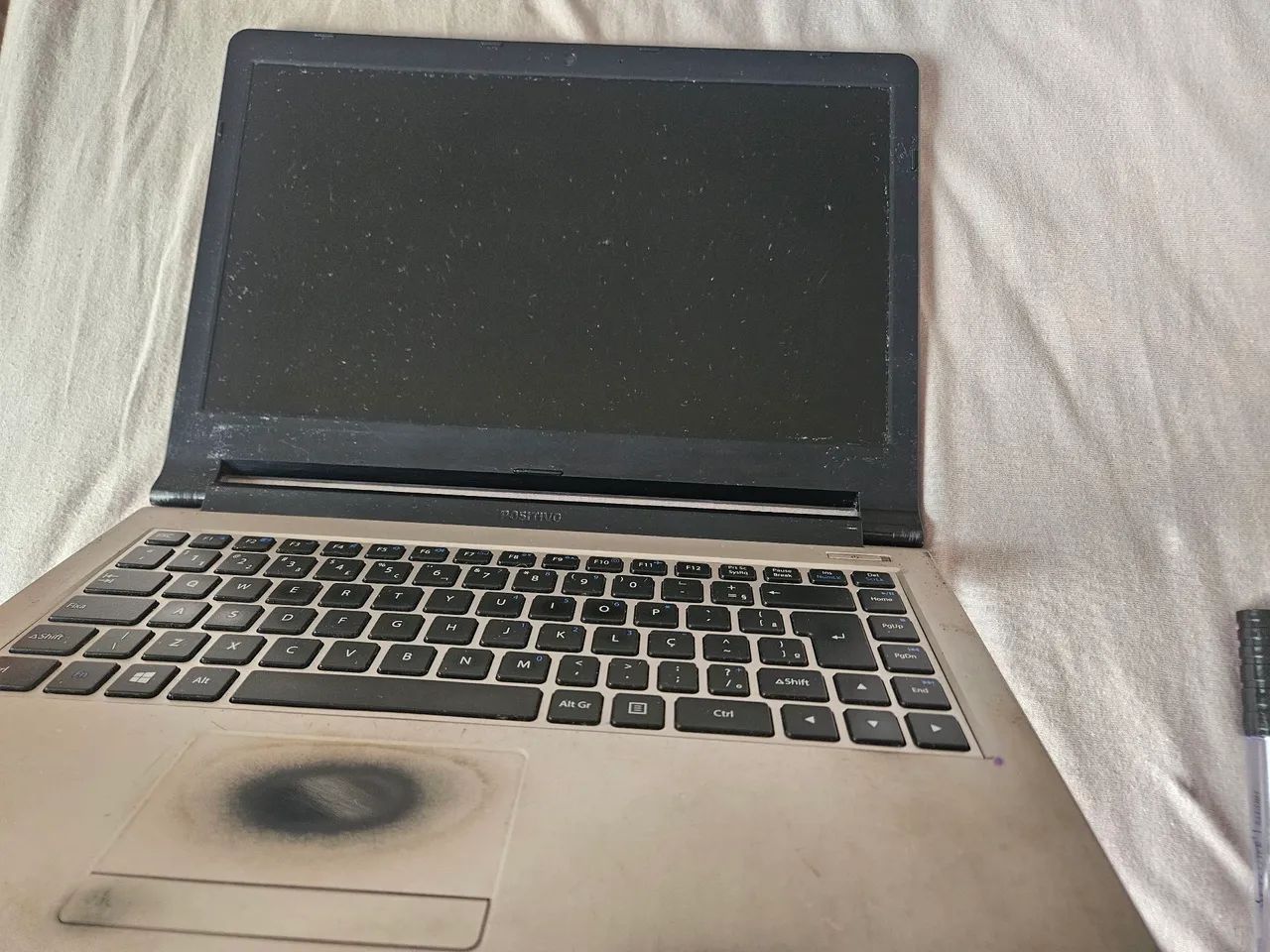 Notebook Positivo(algumas teclas tem problema para digitar)64168560397187122