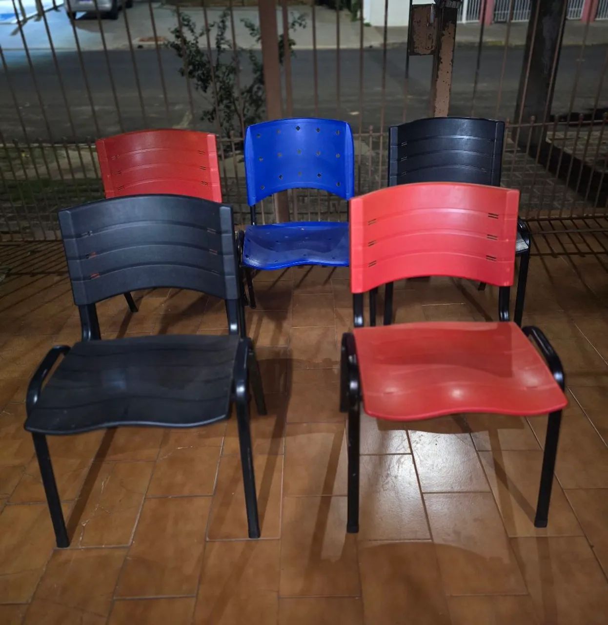 CADEIRAS ISO IGREJA/ESCOLA!