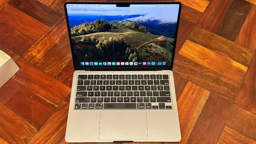 MacBook Air (13 Polegadas, M3, 2024) - Impecável! Garantia*