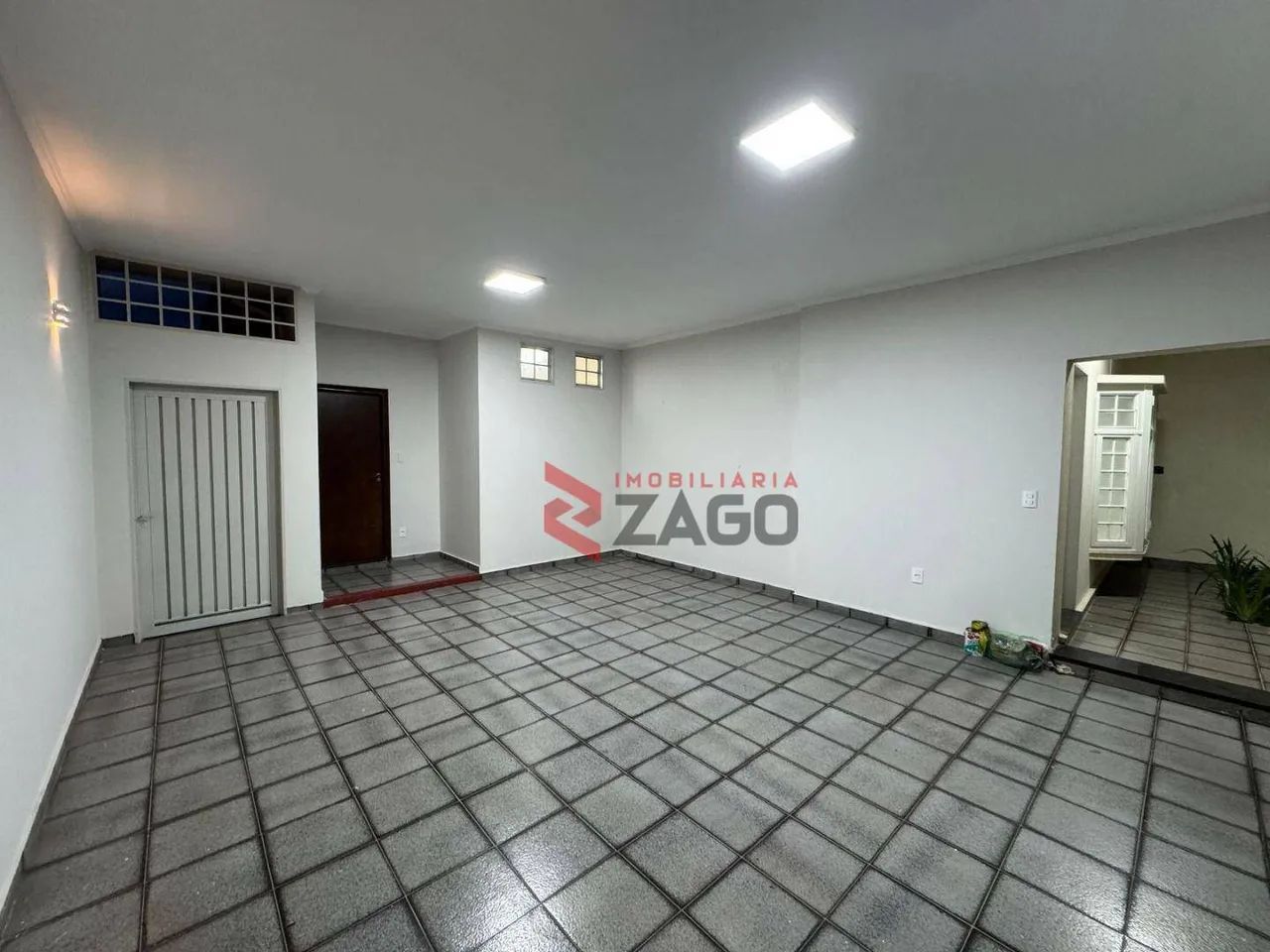 Casa com 4 dormitórios para alugar, 278 m² por R$ 4.686/mês - Mercês - Uberaba/MG - Foto 2
