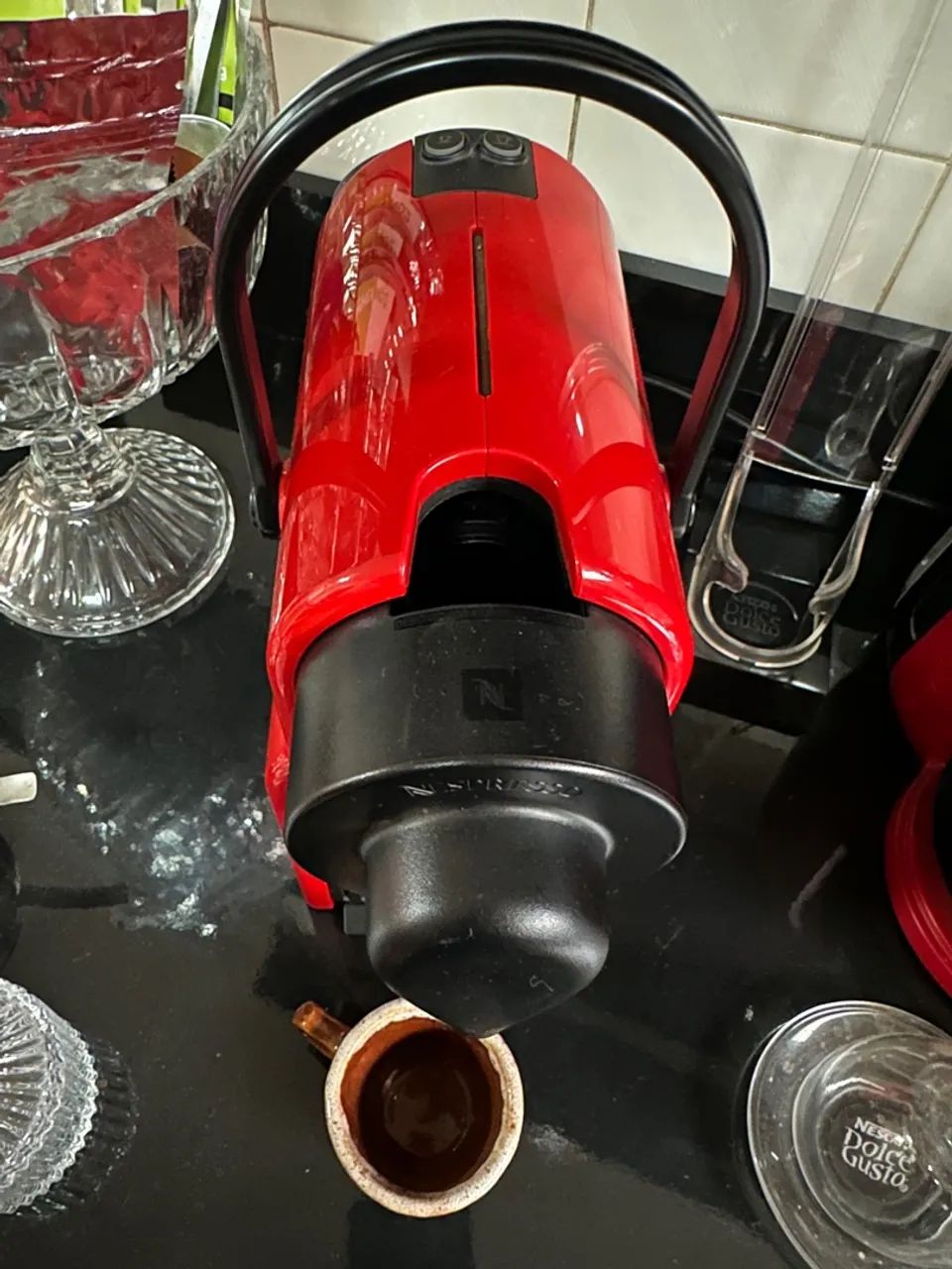 Cafeteira Nespresso Vermelha LEIA O ANÚNCIO  - Foto 2