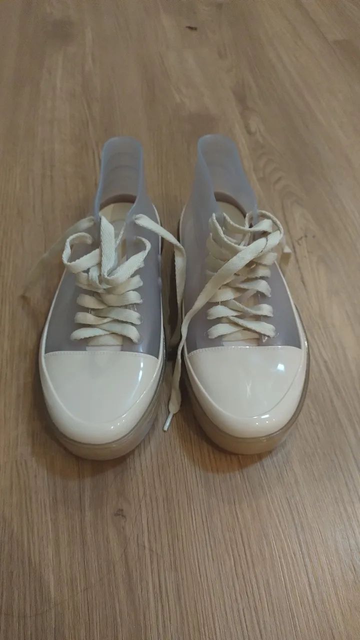 Tênis Melissa - Transparente e estiloso!