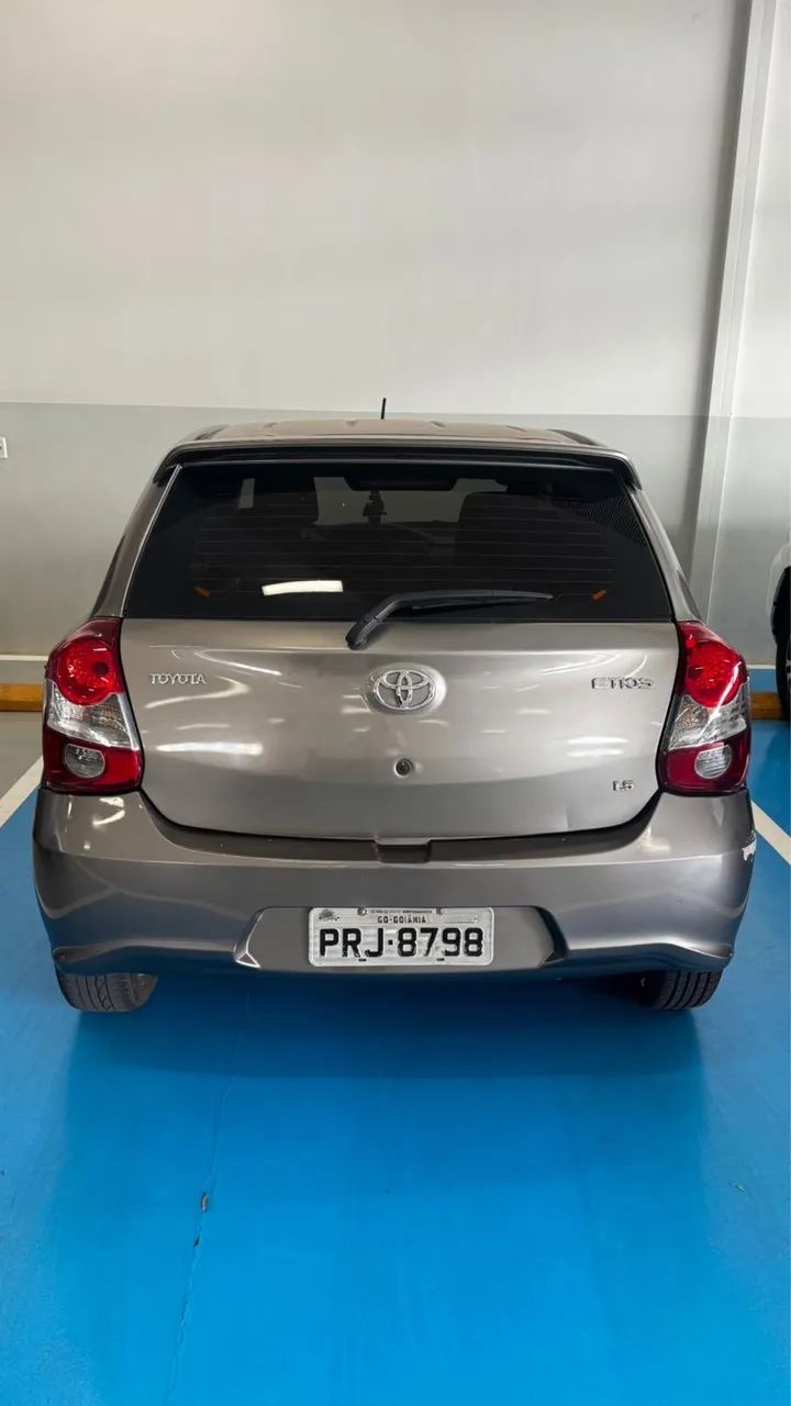 Vendo meu carro.  Urgente pra fazer caixa 