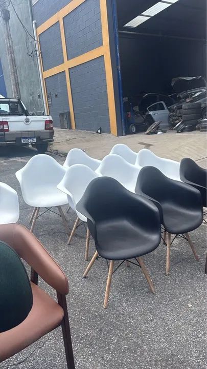 Conjunto de Cadeiras Modernas