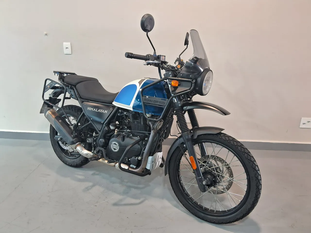 ROYAL ENFIELD HIMALAYAN 411 EFI