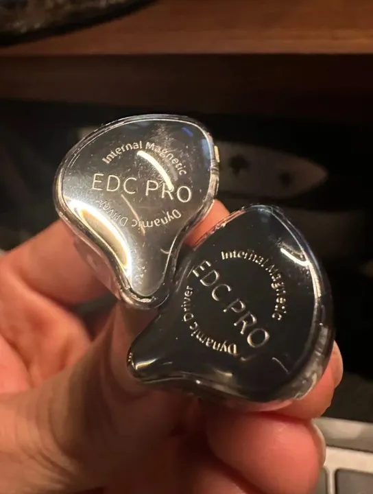Fones de Ouvido EDC PRO - Novo e lacrado