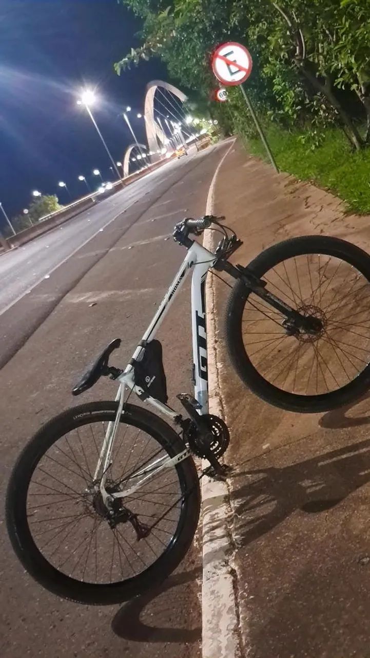 Bicicleta GTI pronta para uso de quem procura qualidade pneu balão frevo funcionando tudo - Foto 2