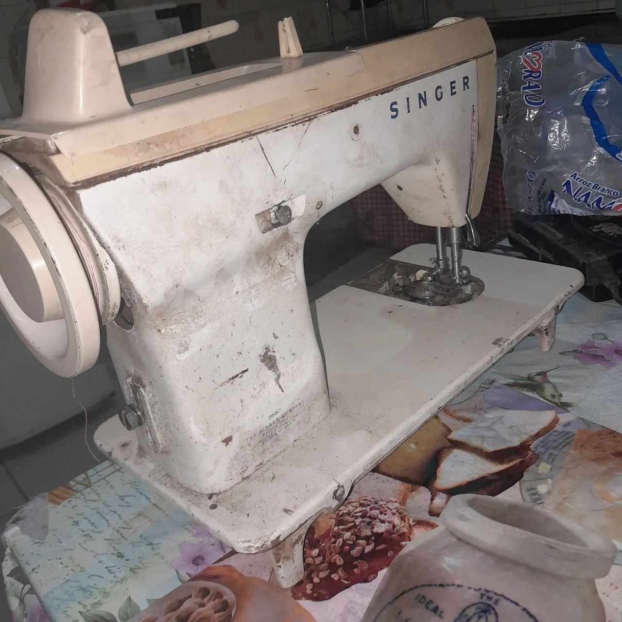 SINGER BOBINA MÁGICA PRA RETIRAR PEÇAS OU CONCERTAR 200 REAIS  - Foto 2