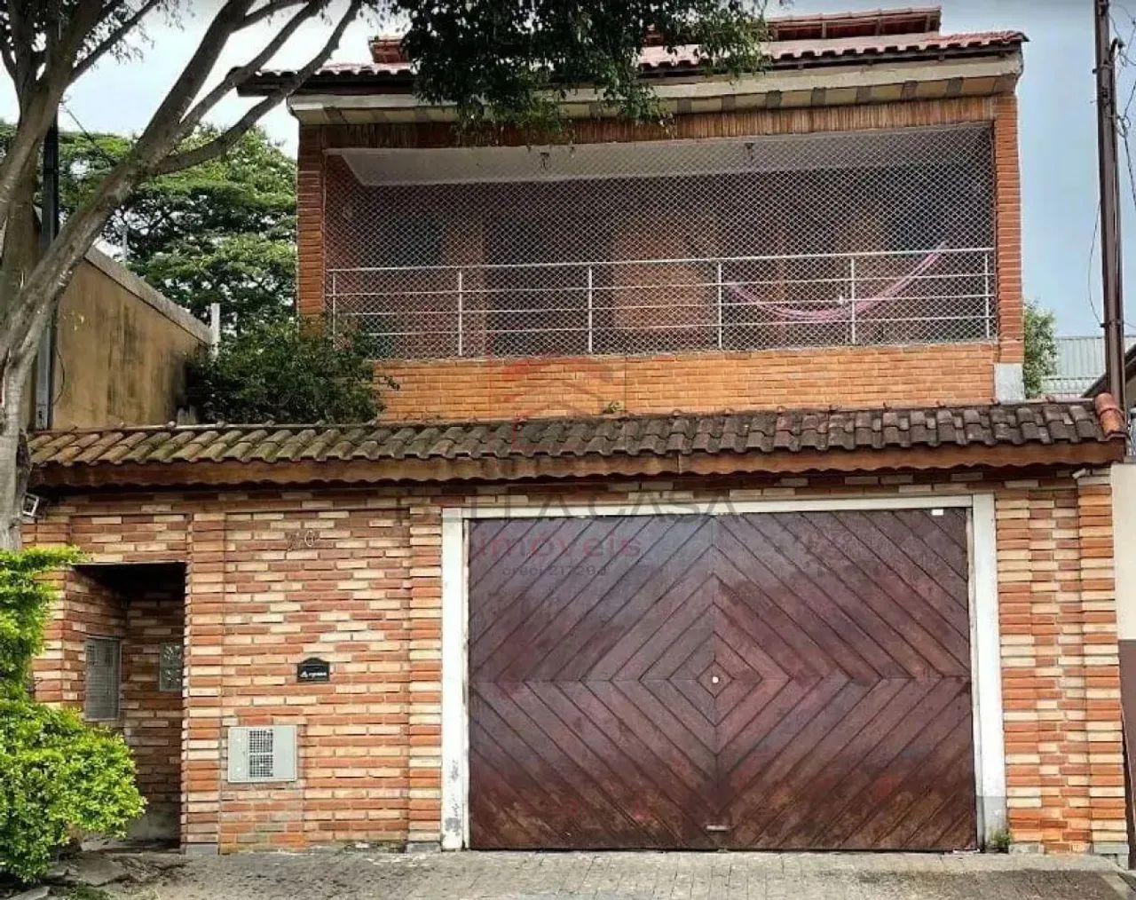 Sobrado à venda com 05 dormitórios sendo 4 Suites, 2 Vagas, Vila Carioca
