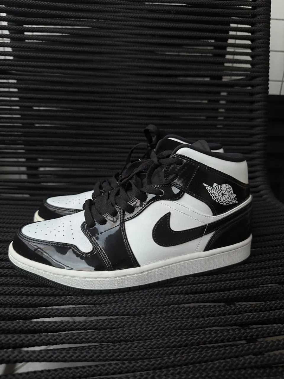 Air Jordan 1 Mid Carbon Fiber