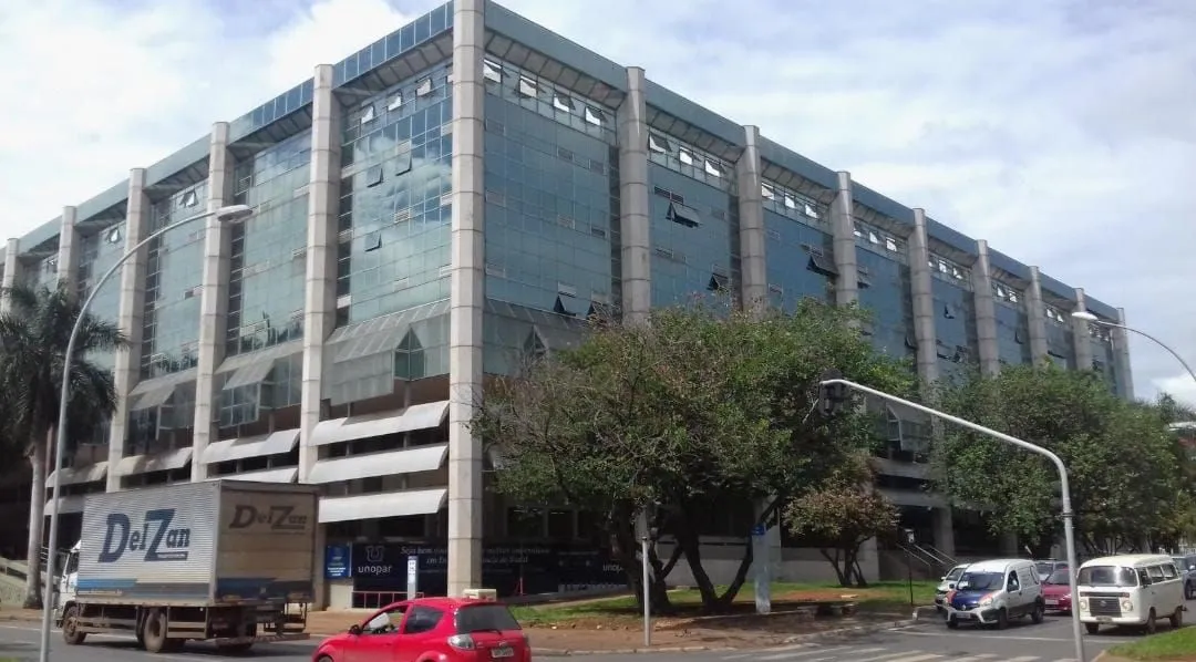 Alugo Sala Comercial no Ed. Brasília Rádio Center