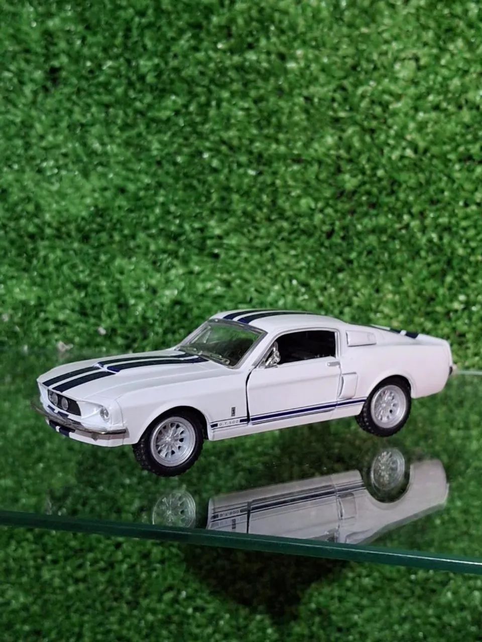 Miniatura Ford Mustang Shelby GT500