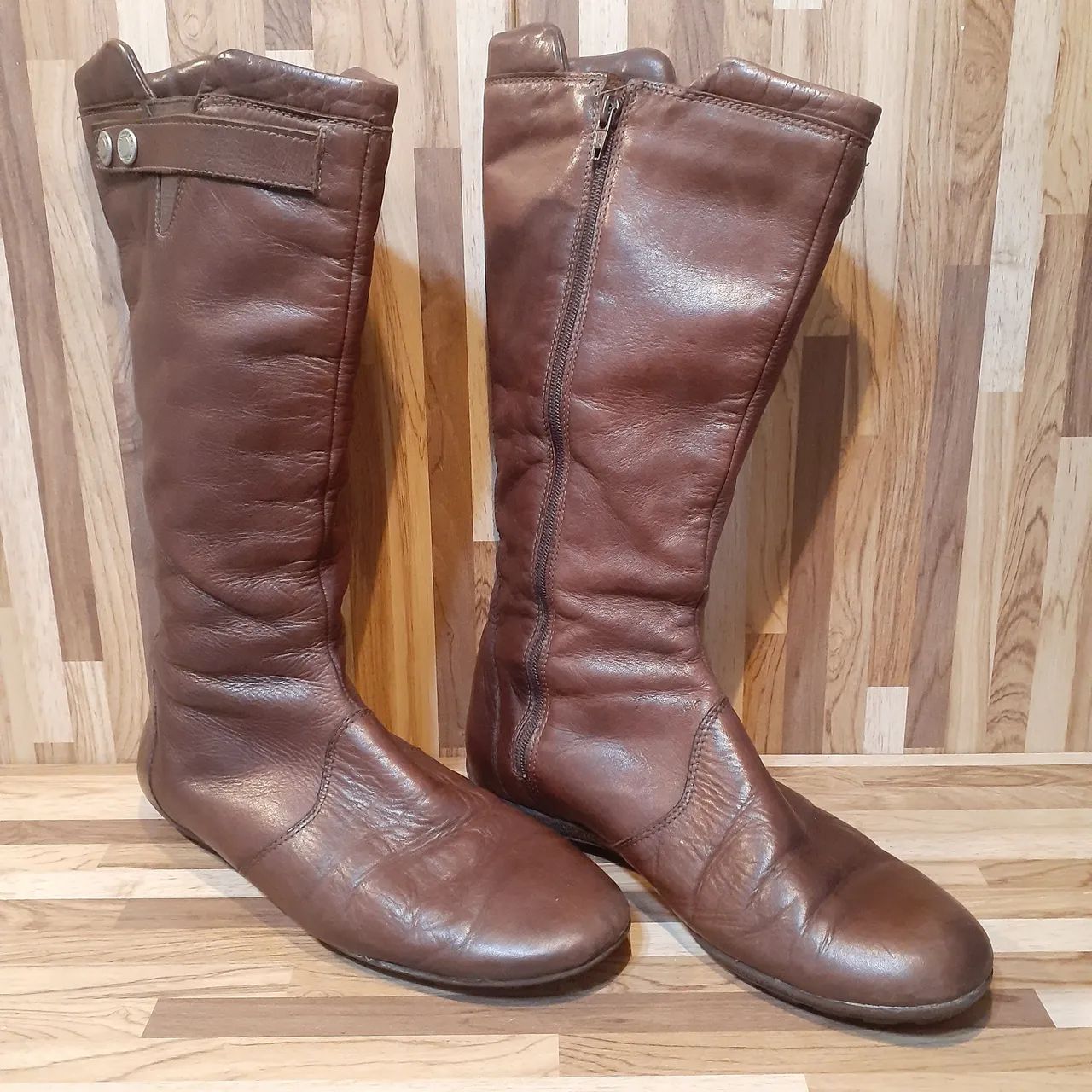 Botas em Couro Legítimo - Foto 2