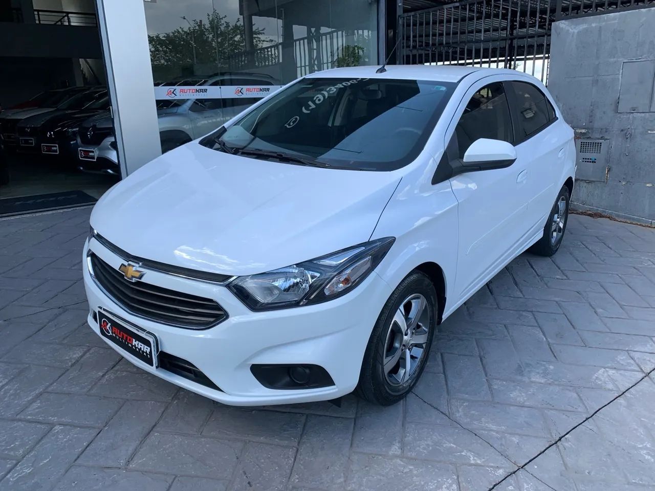 CHEVROLET ONIX 1.4 MANUAL 2019 - Foto 2