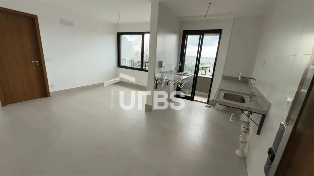 Excelente flat a venda no Setor Bueno .