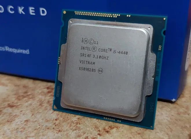 Intel Core i5-4440 Processor + Cooler + ASUS Motherboard ASUS H81M-C (Does Not Power On)64307861262466120