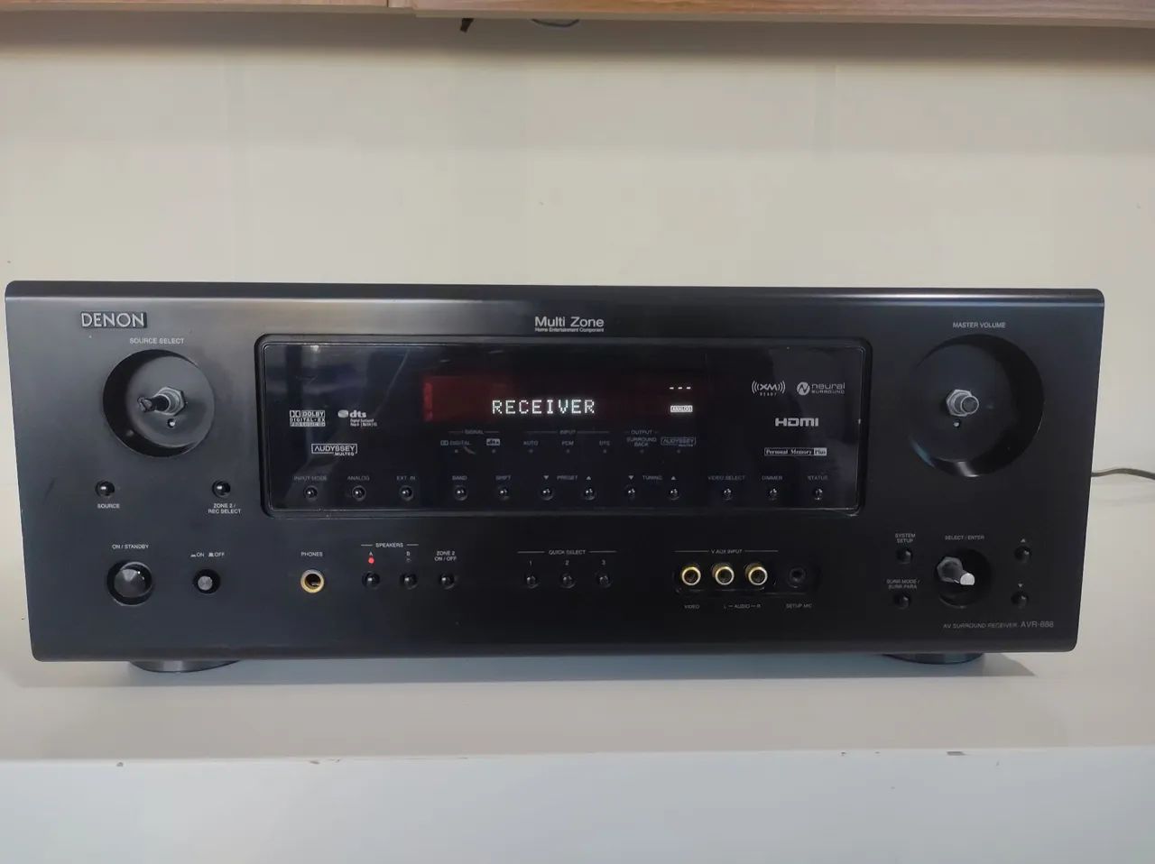 Receiver Denon avr-688 com 5.1 canais
