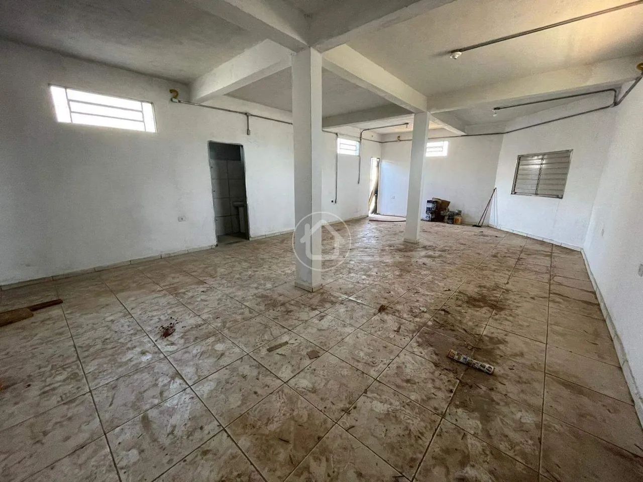 SALÃO COMERCIAL COM RESIDÊNCIA NO PISO SUPERIOR - Foto 5