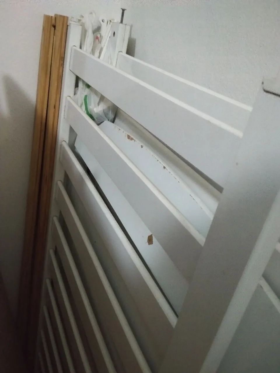Berço, vira cama , ( vai com 2 colchões 
