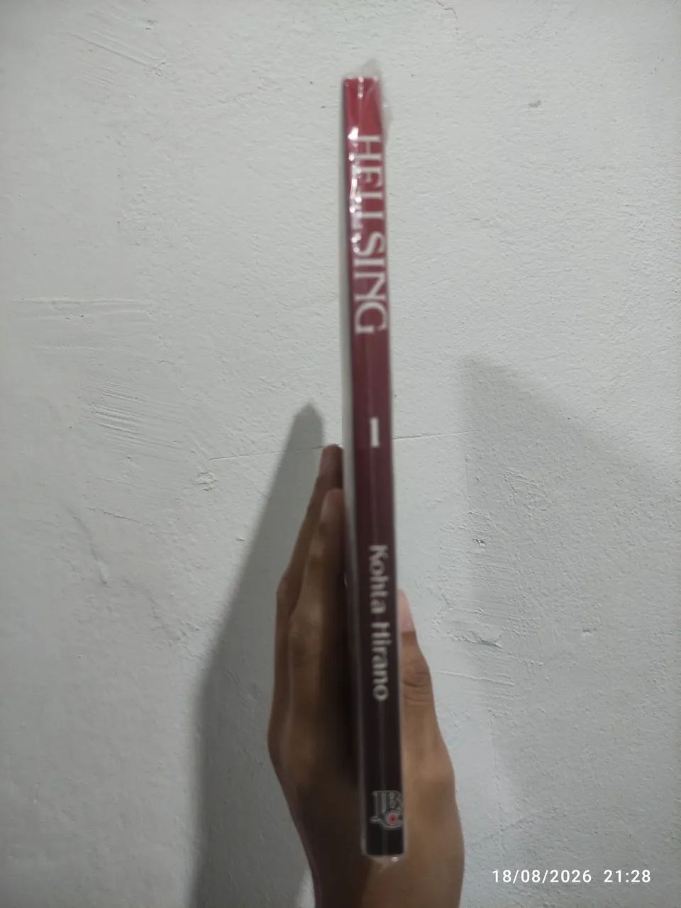 Hellsing volume 1 versão nova de 2025 - Foto 3