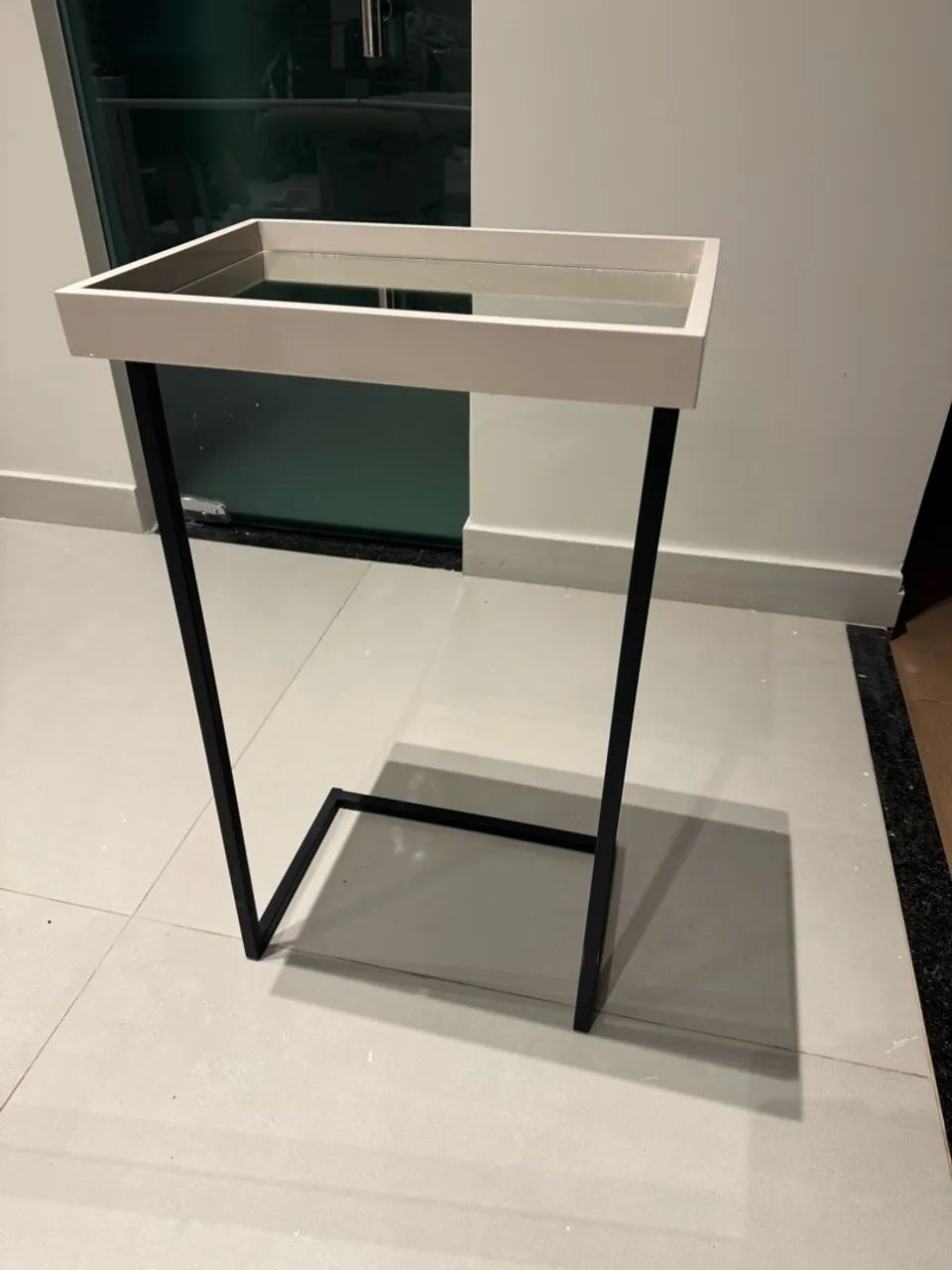 Mesa lateral, mesa de apoio, meia lateral sofá  - Foto 2