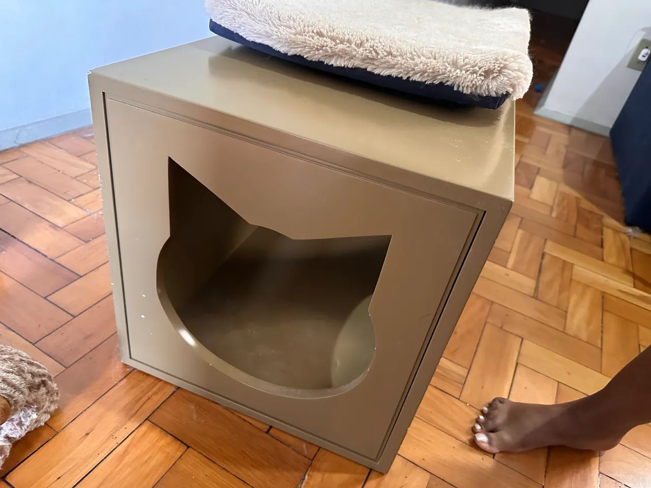 Vendo cama de gato madeira reforçada e verniz