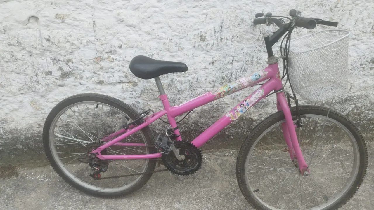 Bicicleta infantil princesas  da pra criança de  9 anos pra cima 