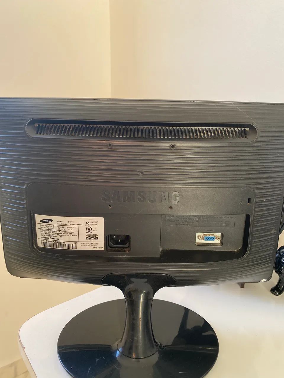 Monitor Samsung de 15,6 polegadas - Foto 2